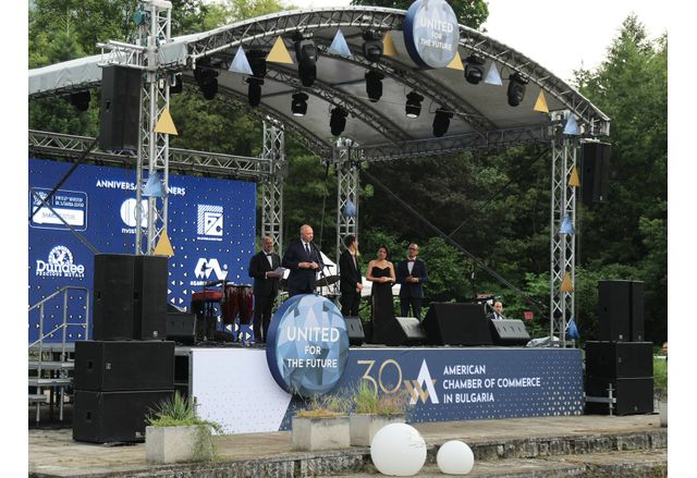 Аз вярвам в таланта на българското общество вярвам в упоритата