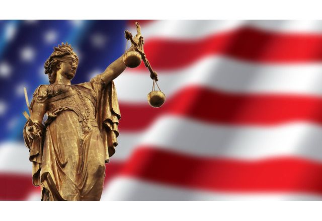 Федерален съдия отхвърли иска за клевета на стойност 15 милиарда