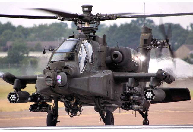 Американски хеликоптер "Апачи"