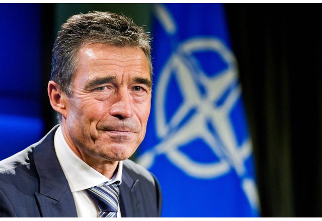 Бившият генерален секретар на НАТО Андерс Фог Расмусен отправи критики