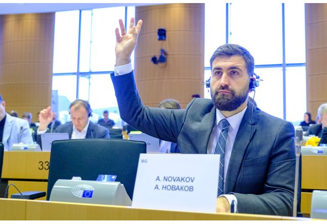 Четири пъти в годината българският министър председател независимо дали е служебен