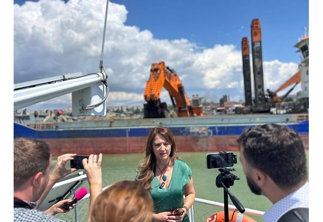 Удълбочаването на пристанище Бургас ще отвори врати за приемане на