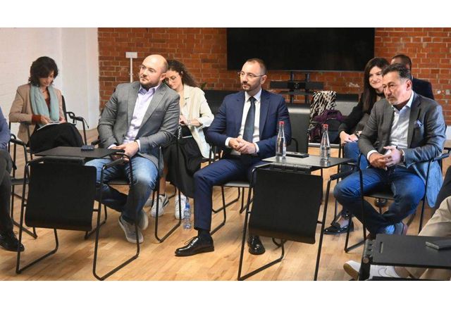 Антон Хекимян на среща с български предприемачи