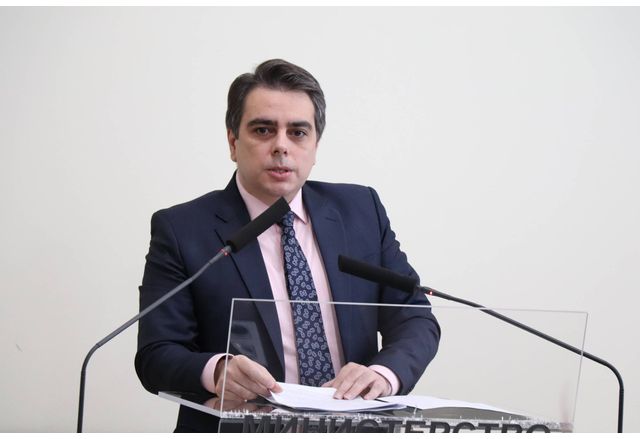 Министърът на финансите Асен Василев участва в първото за годината редовно заседание