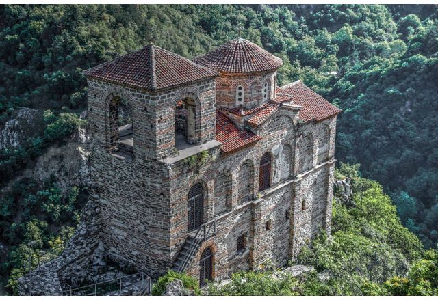 Над 8000 туристи са посетили Асеновата крепост символът на Асеновград