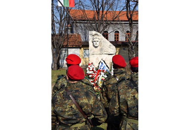 Асеновград се прекланя пред паметта на Васил Левски