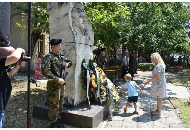 Асеновград чества 186 години от рождението на Васил Левски