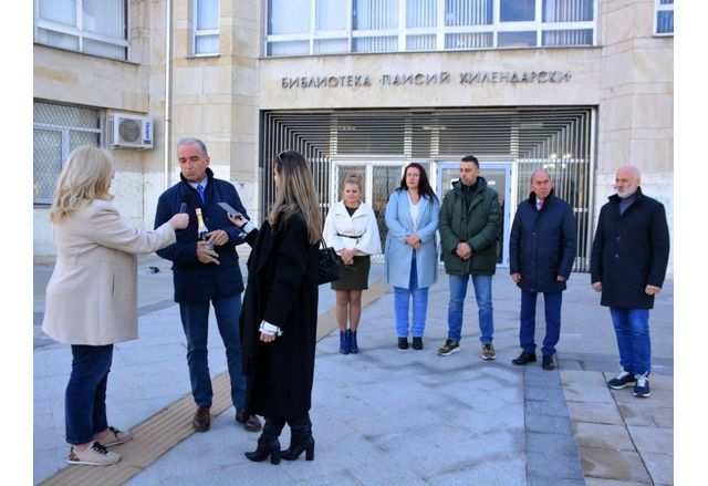 Започва реалната работа по ремонта на Градска библиотека Паисий Хилендарски