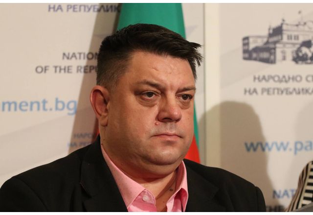 Атанас Зафиров бе избран за изпълняващ функциите на председател на