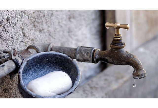 Ловеч минава на воден режим от днес Причината е продължителното