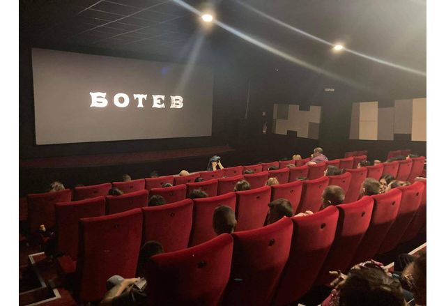 В навечерието на Ботеви дни над 900 възпитаници на училища