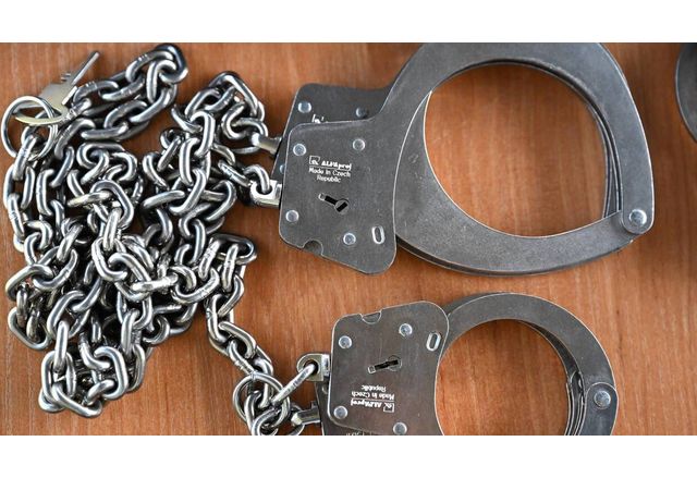 Полицията в Перник задържа три лица опитали се извършат кражба