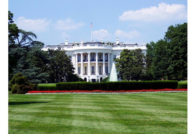 Белият дом разкритикува южноафриканския президент за недискретно говорене за бойкота