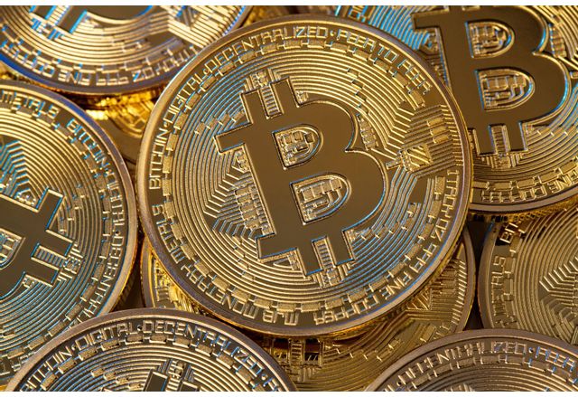 Dмериканският Департамент по правосъдие обяви че е конфискувал Bitcoin на
