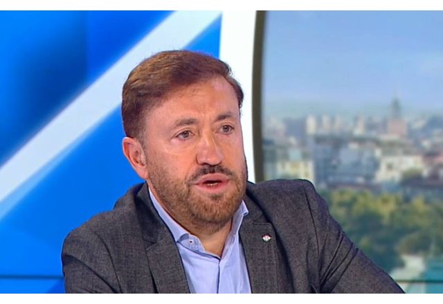 Много отдавна се чака оставката на Сарафов Това заяви бивш