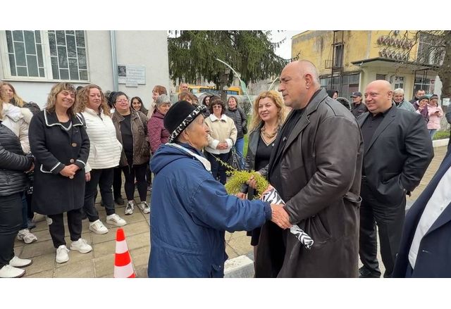 Лидерът на ГЕРБ Бойко Борисов дойде на посещение в силистренския