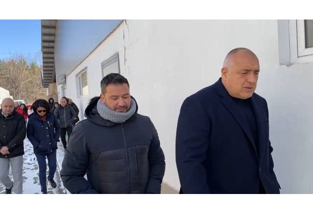 Лидерът на ГЕРБ Бойко Борисов е на посещение в овцеферма