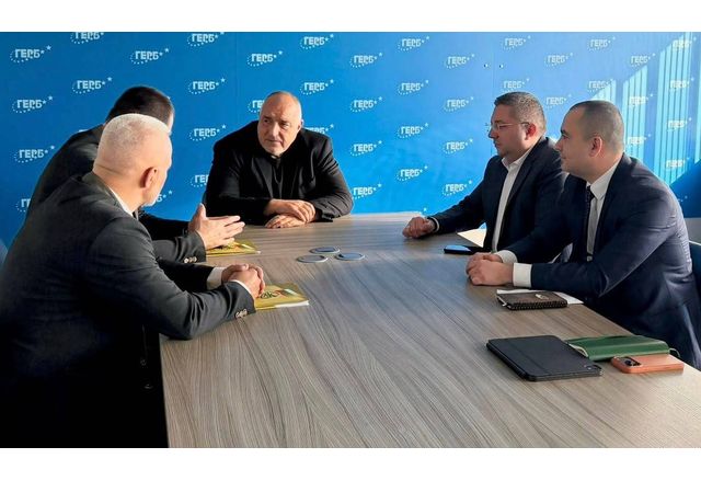 Борисов, Нанков, и Ал. Иванов на среща със представители на Съюза на ловците и риболовците в България