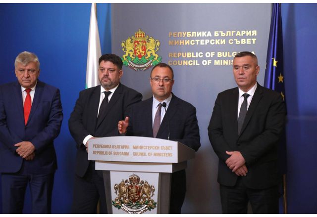 Брифинг на Иван Иванов