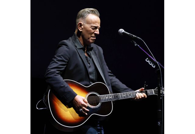 Американската рок легенда Брус Спрингстийн се включи в общественото възмущение