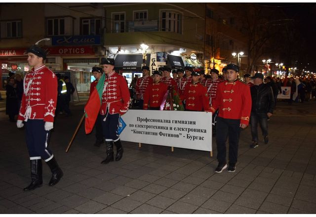 Над 600 бургаски ученици от общо 15 училища ще се