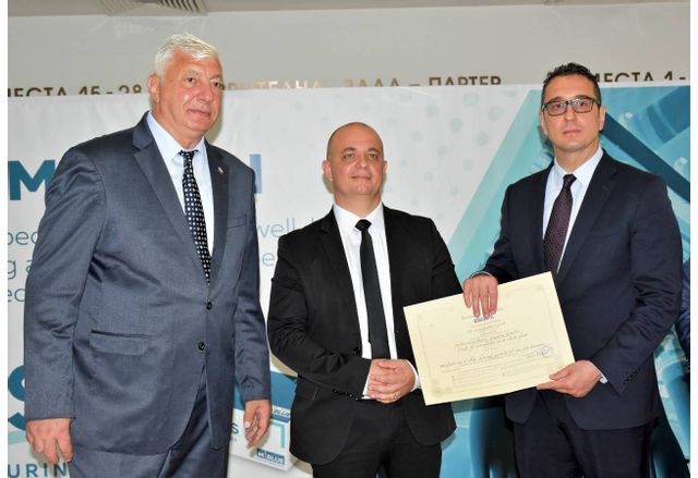 Българска компания инвестира 10 млн. лв. в завод за нитрилни ръкавици