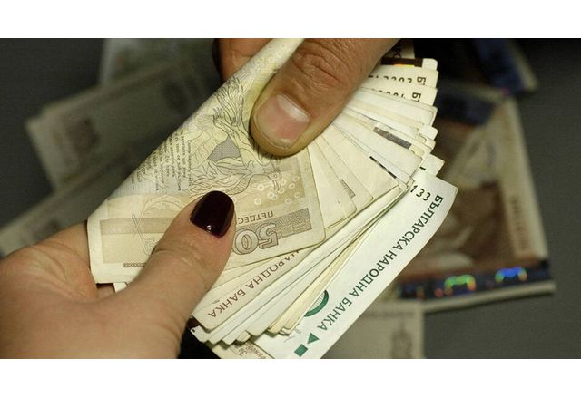 Хората трябва да бъдат пазени от капана лесни пари Институциите