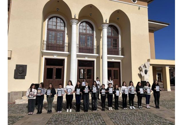 Образователните институции в Оряхово отбелязаха Деня на народните будители