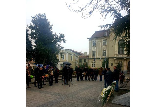 И Пловдив се прекланя днес пред жертвите на комунистическия режим