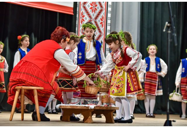 В Твърдица се проведе XXII-ри регионален фолклорен събор Пролетни игри и обичаи-Цветница