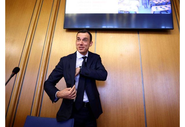 Нямам повод да си говоря с хора които държат за