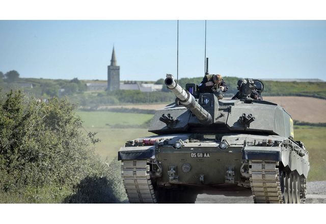 Великобритания модернизира танковете си