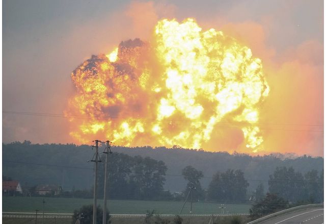 Взрив на склад с боеприпаси 