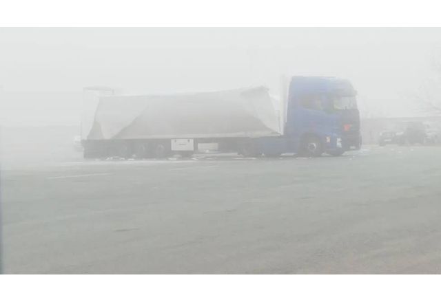 Камионът който се взриви вчера на митницата в Казанлък –