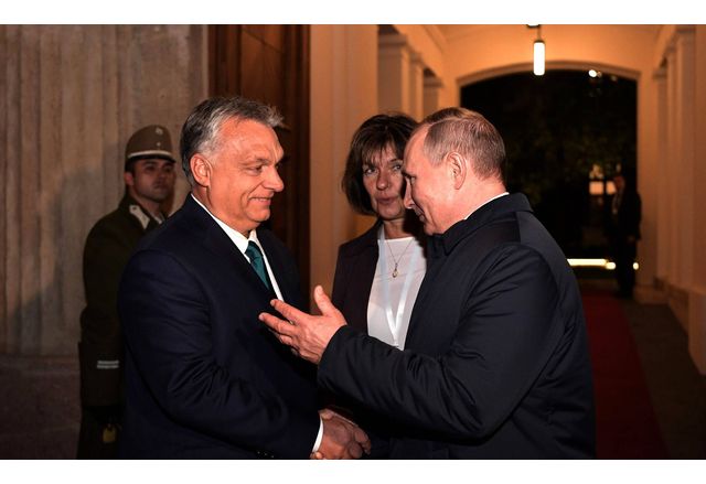 Путинистът Виктор Орбан наложи вето на 50 милиарда евро помощ