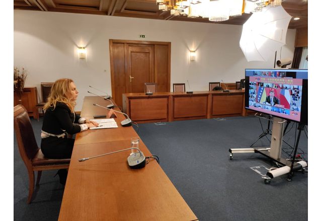 Вицепремиерът Марияна Николова взе участие във видеоконферентното заседание на срещата на върха 17+1