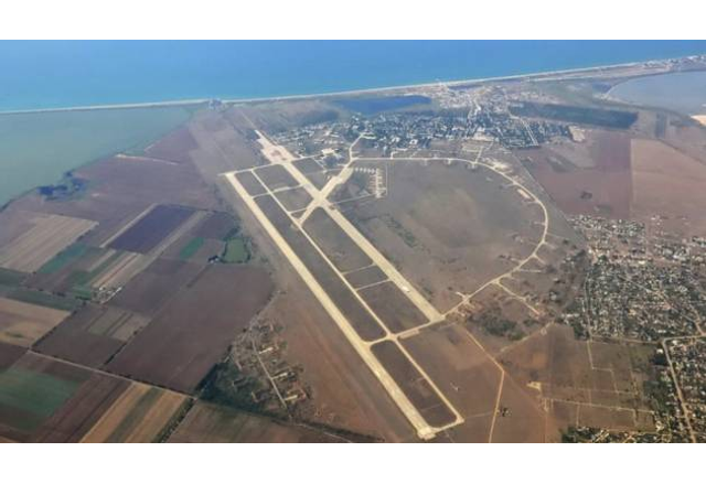 Военно летище Саки край село Новофедоровка в Крим