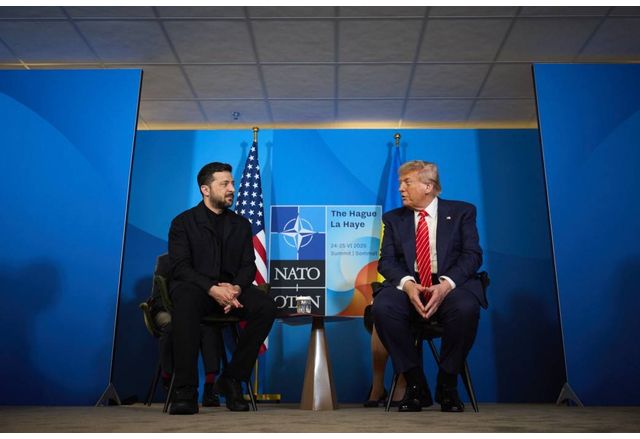 Украинският президент Володимир Зеленски заяви че е обсъдил закупуването на