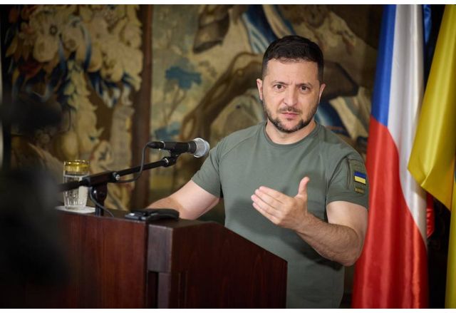 Украинският президент Володимир Зеленски каза в снощното си редовно видеообръщение