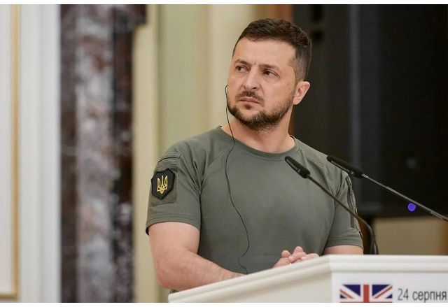 Володимир Зеленски подписа закони за удължаване на военното положение и