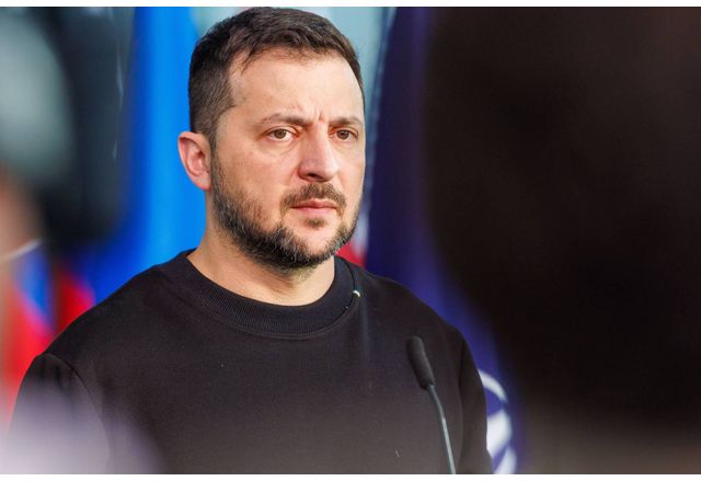 Зеленски отхвърли неотдавнашните твърдения че Русия постига напредък на фронтовата