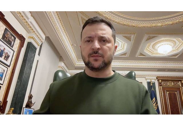 Президентът Володимир Зеленски реагира на критиките относно новия закон който