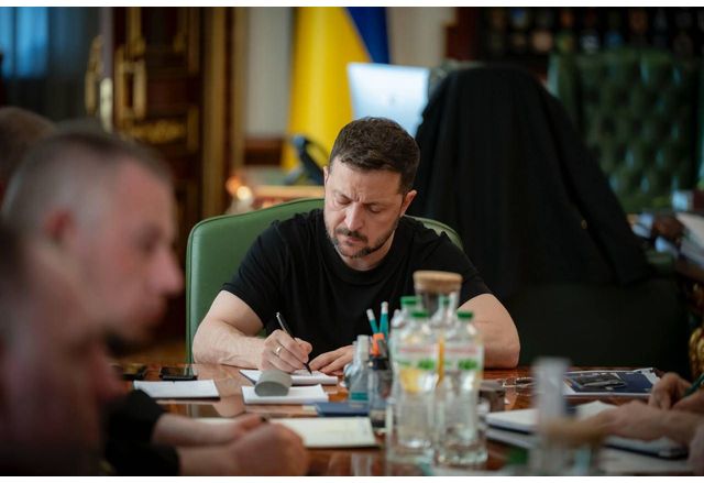 Руските окупатори планират удари по украинската енергийна система заяви украинският