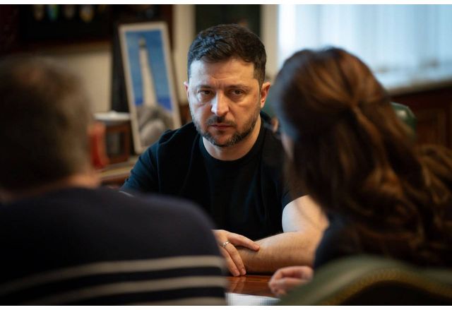 Украинският президент Володимир Зеленски предупреди че очаква Русия да предприеме