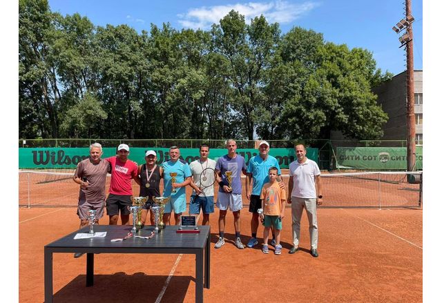 За поредна година обновените кортове в града ще приемат тенисисти