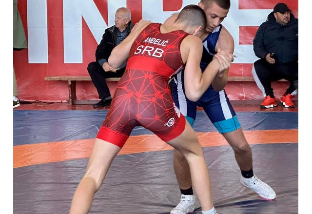 Враца - домакин на международен турнир по борба "Пламен Боцев"