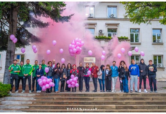 Стартира кампанията "Розов октомври" 