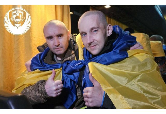 Русия и Украйна освободиха в петък по 390 военнопленници и