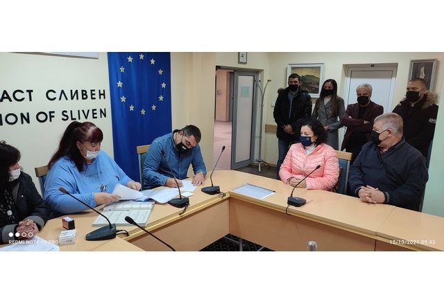 ГЕРБ-Сливен регистрира листата си с кандидати за народни представители