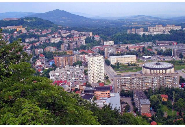 6 годишно дете е паднало от шестия етаж на блок в